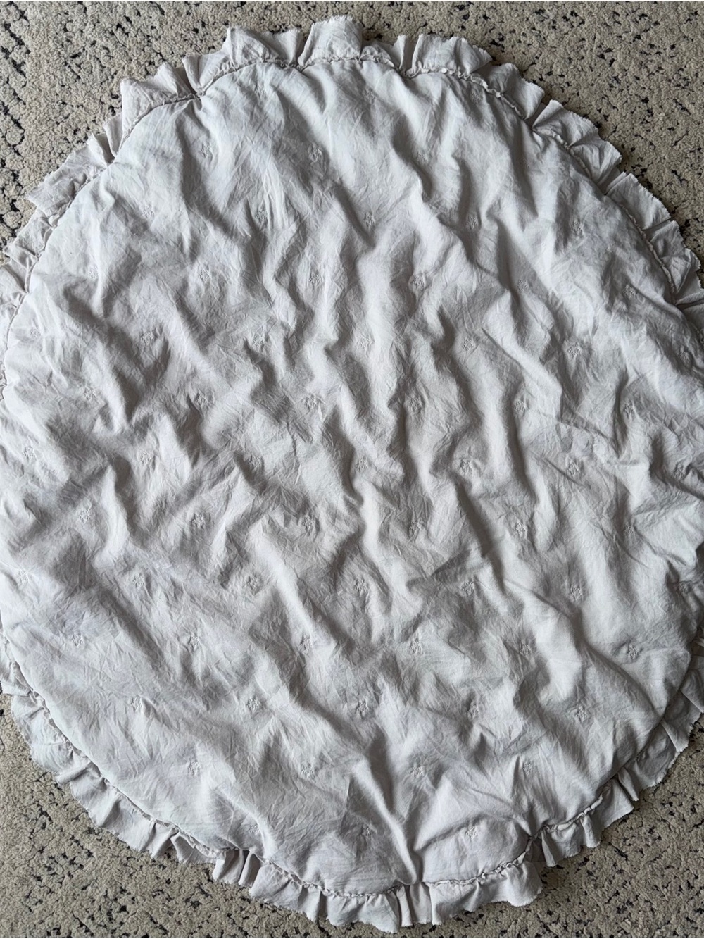 Gray Ruffled Round Playmat